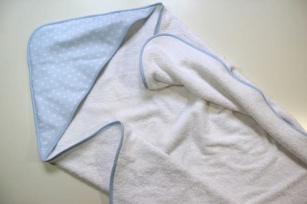 Como hacer una toalla para Bebes con campucha
